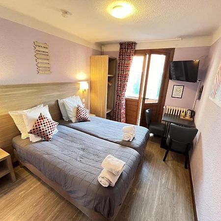 Hotel Du Cheval Blanc Barcelonnette Bagian luar foto